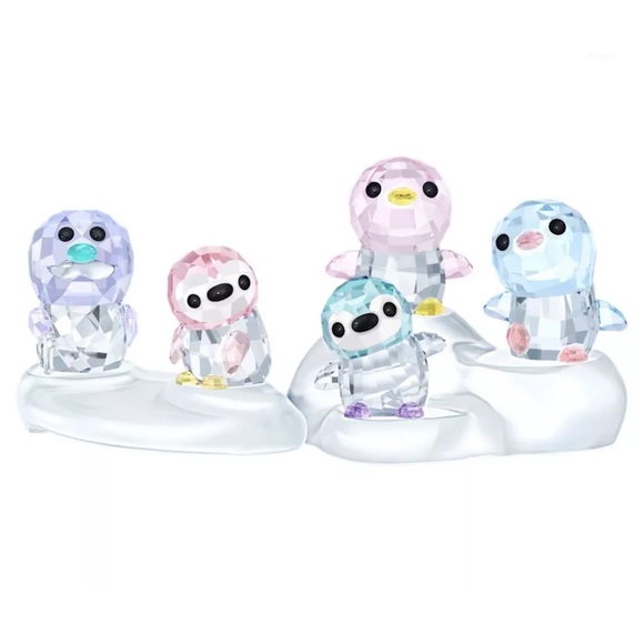 New In Box Authentic Swarovski SCS Grandpa Penguin Crystal Figurine #5405833 - Picture 4 of 4